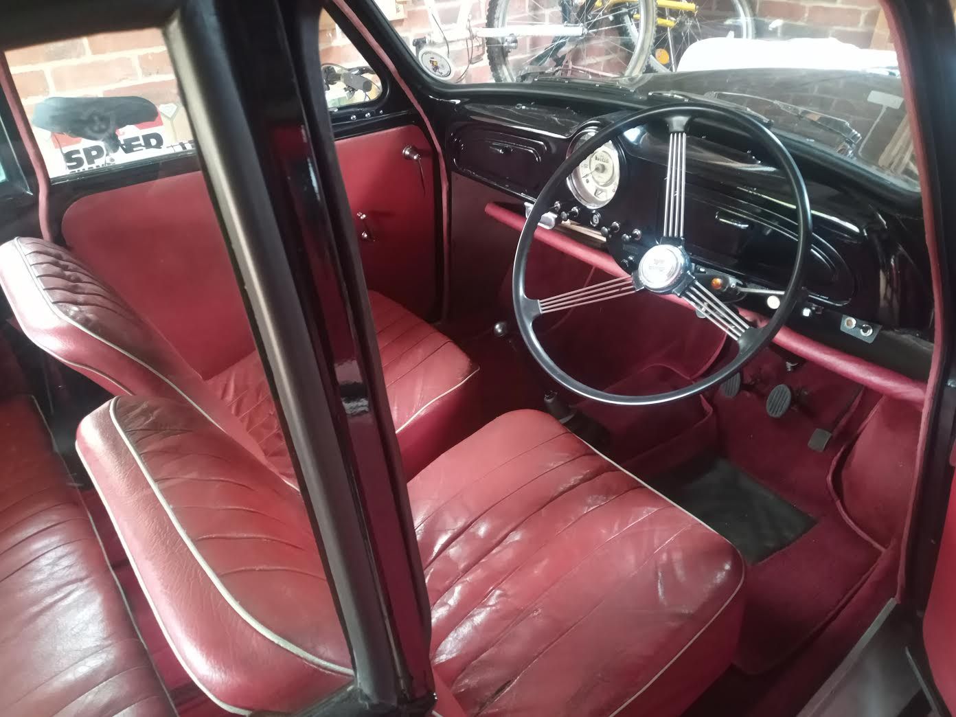 1958 Morris Minor Image 2