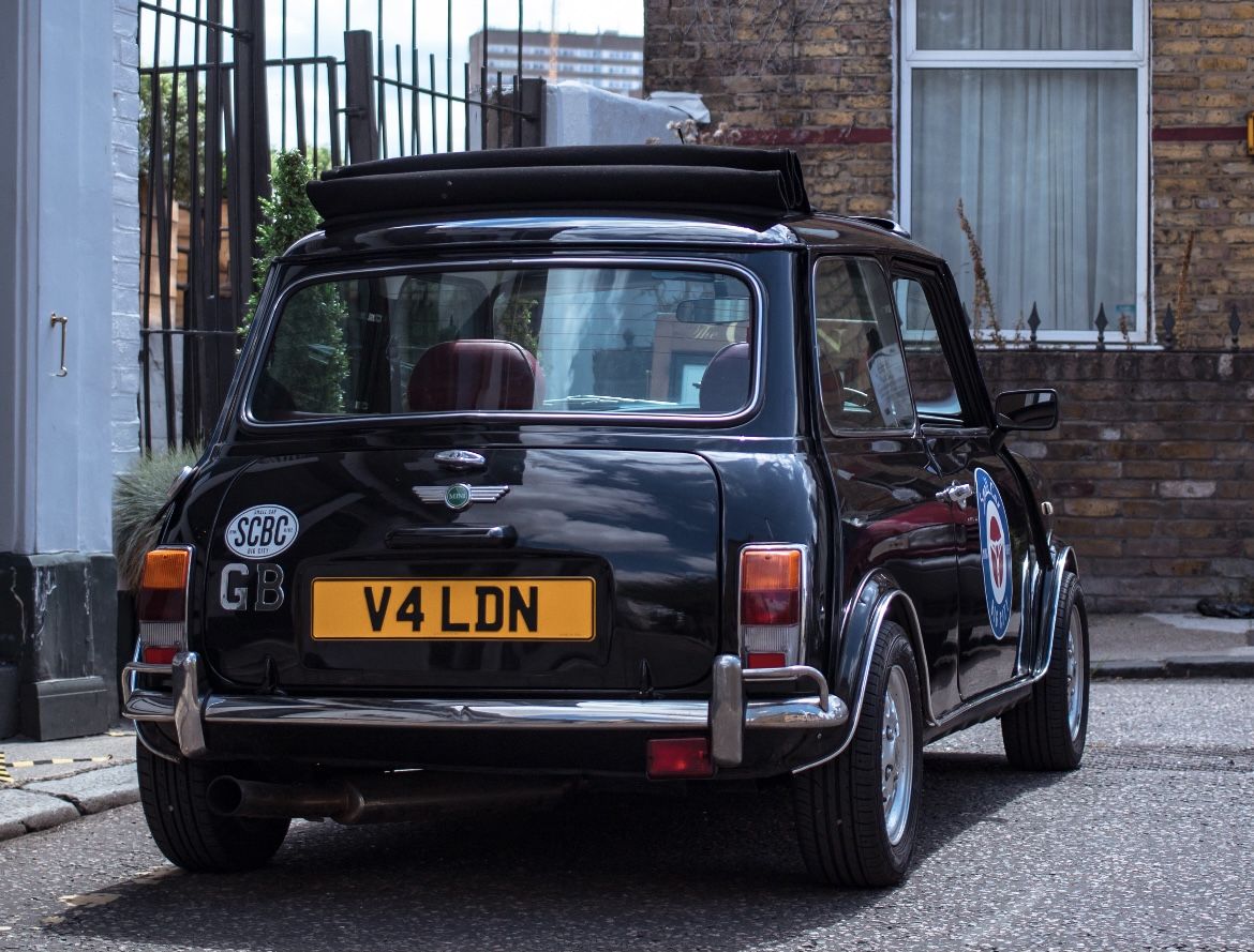 2000 Rover Mini Image 2