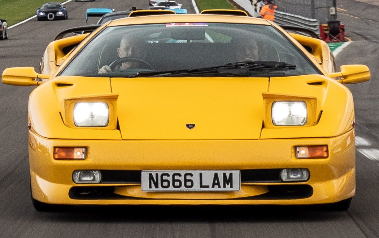 1996 Lamborghini Diablo Image 2