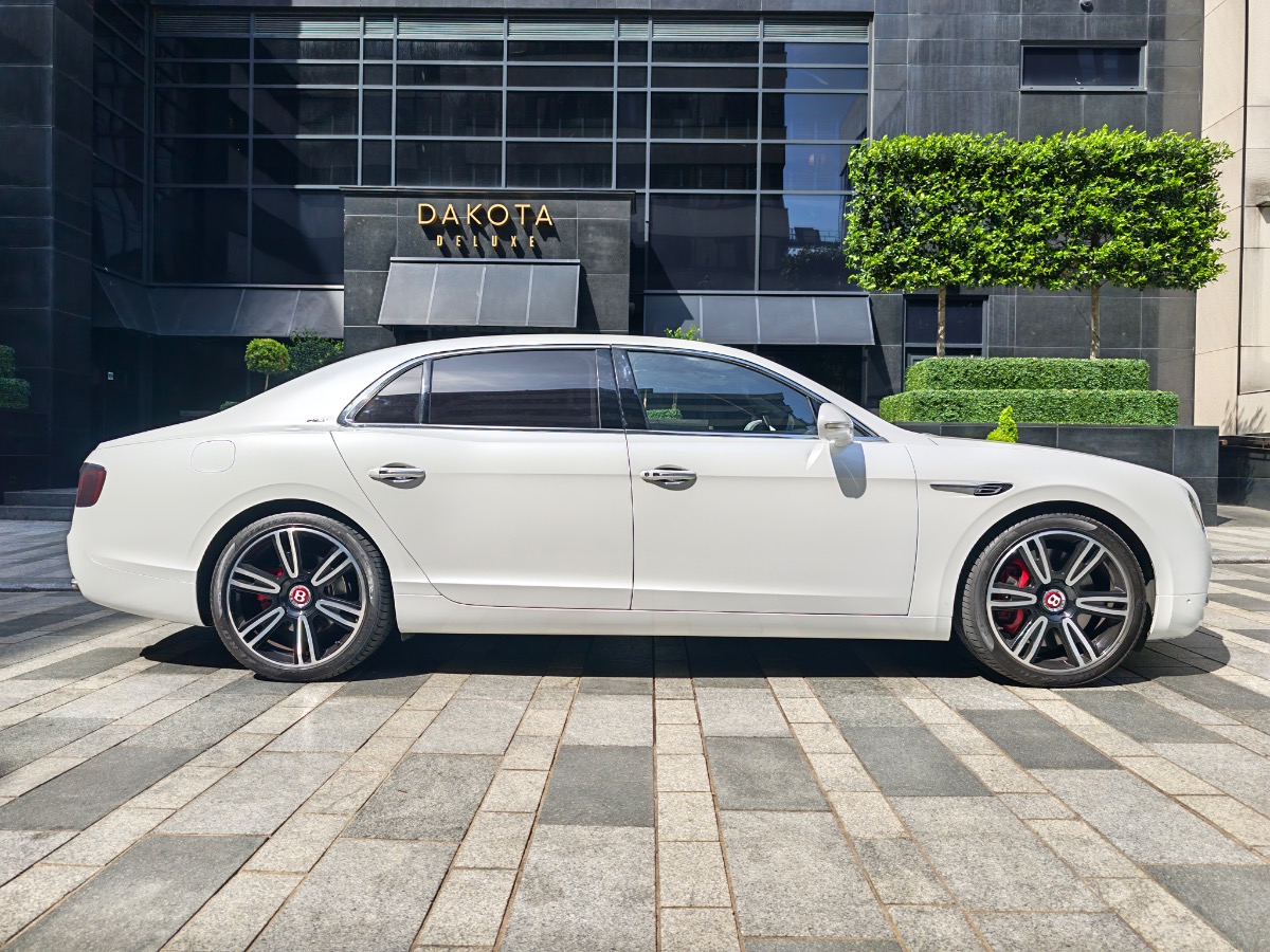 2018 Bentley Continental Flying Spur Image 2