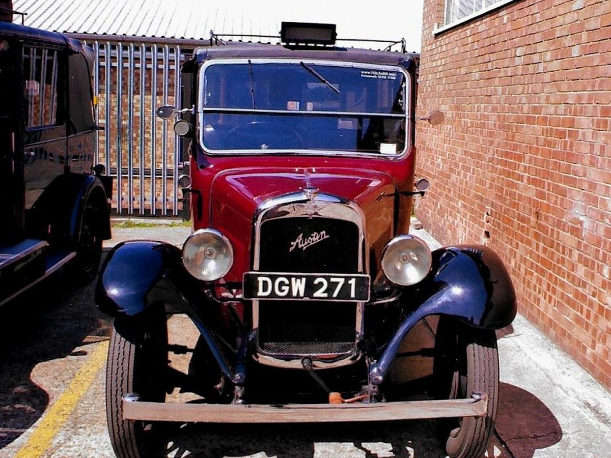 1936 Austin Taxi Image 3