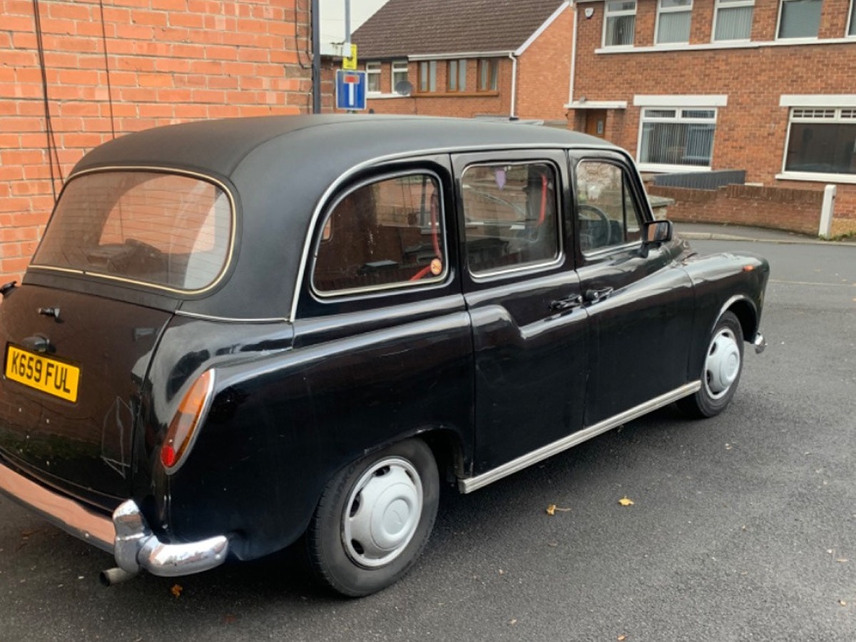 1992 Carbodies Taxi Image 4