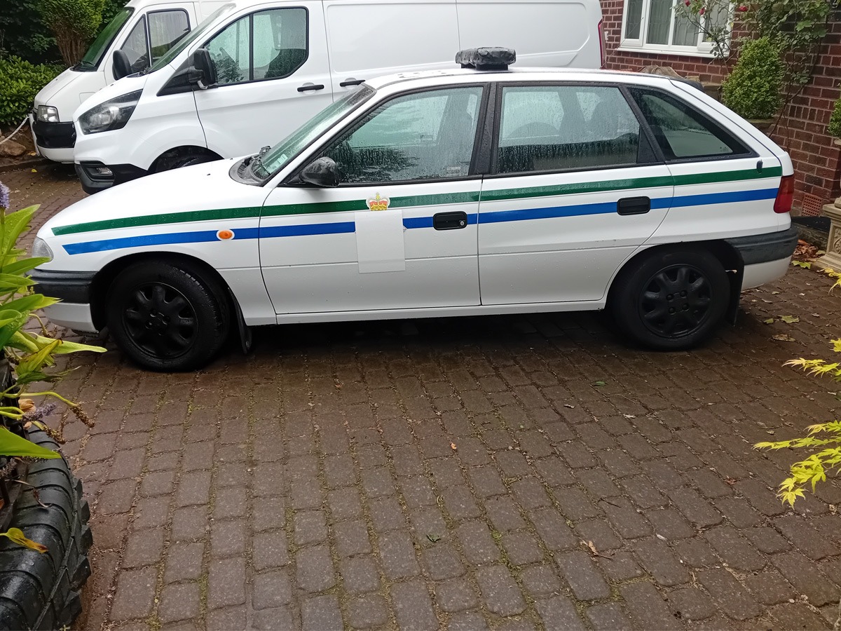 1995 Vauxhall Astra Image 2