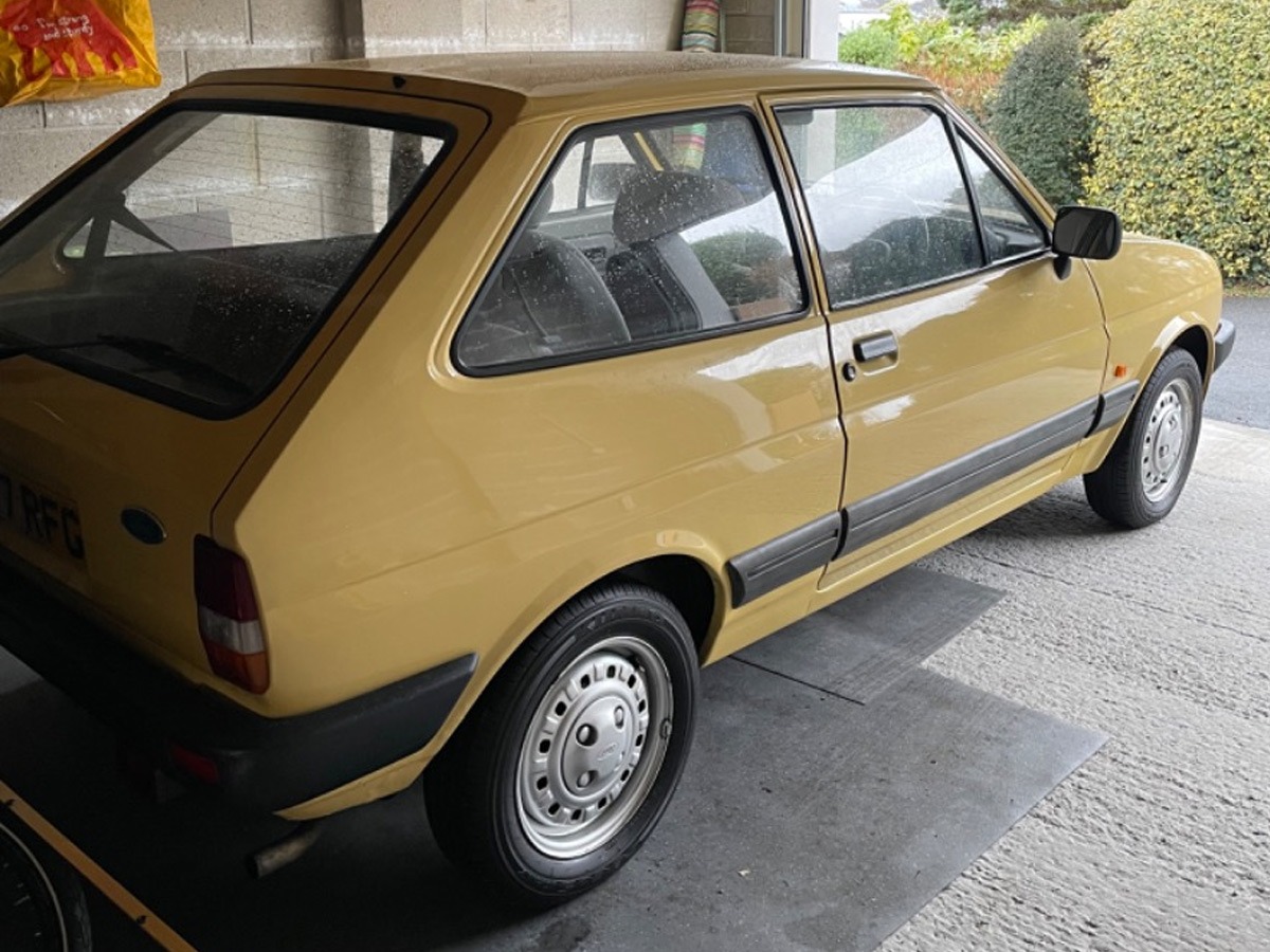 1985 Ford Fiesta Image 5