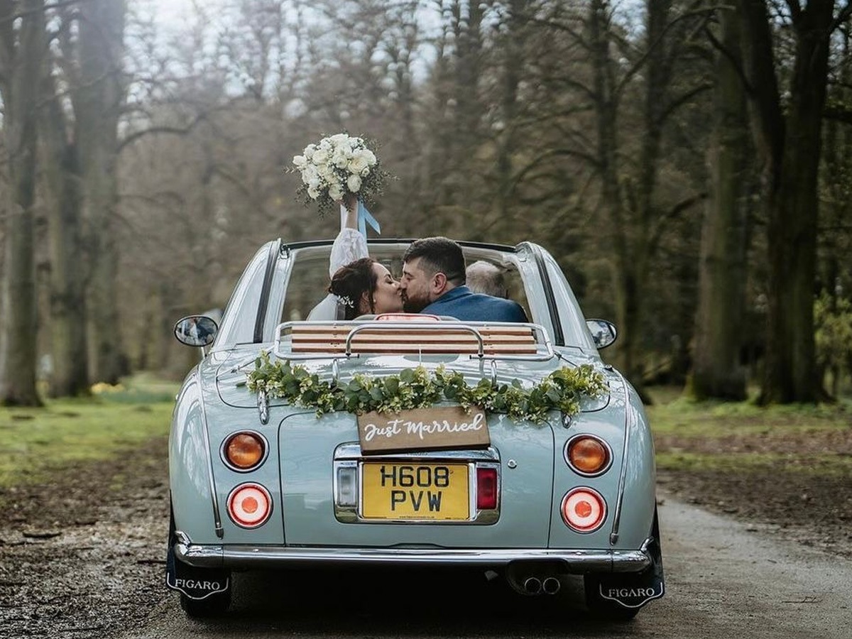1991 Nissan Figaro Image 2