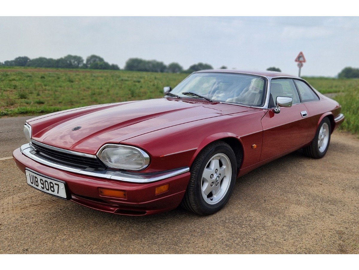 1994 Jaguar XJS Image 1