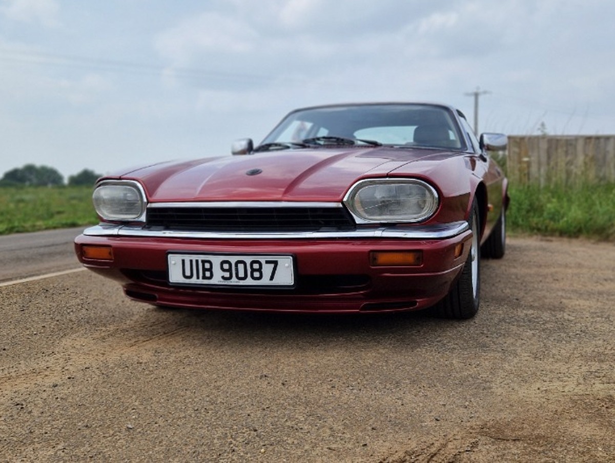 1994 Jaguar XJS Image 3
