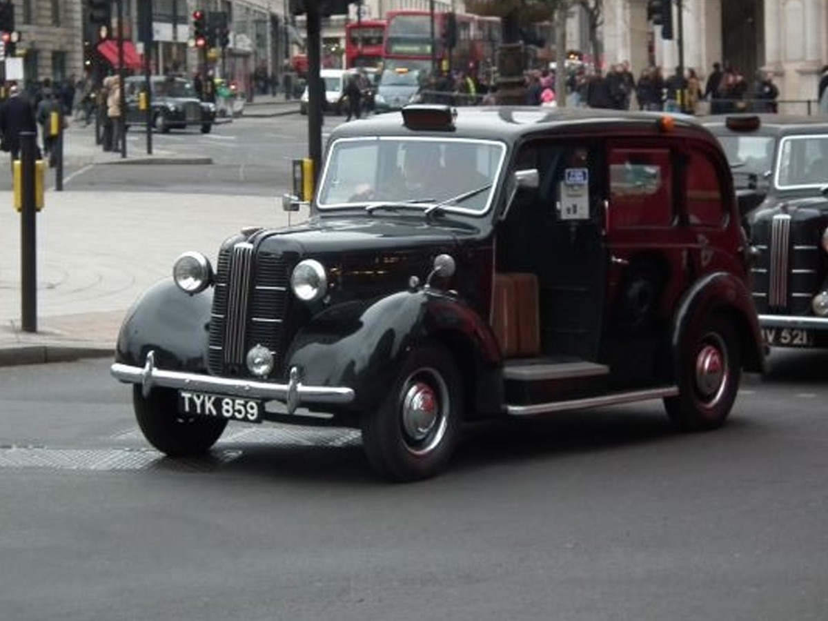 1957 Austin Taxi Image 1