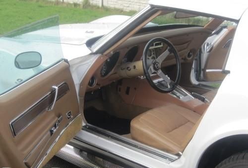 1975 Chevrolet Corvette Image 2