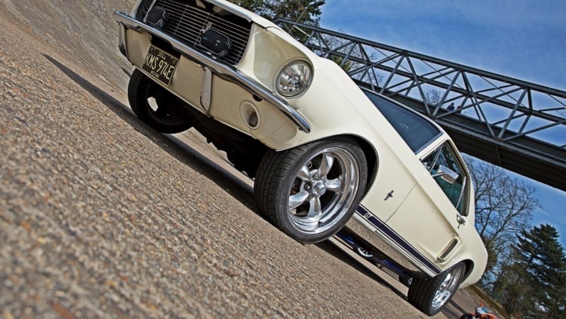 1967 Ford Mustang Image 2