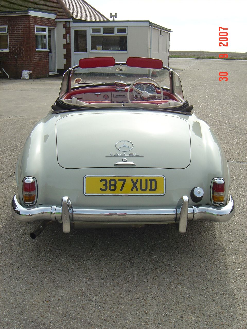 1961 Mercedes-Benz 190SL Image 7