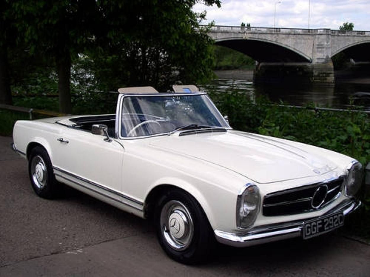 1965 Mercedes-Benz 230 Image 6