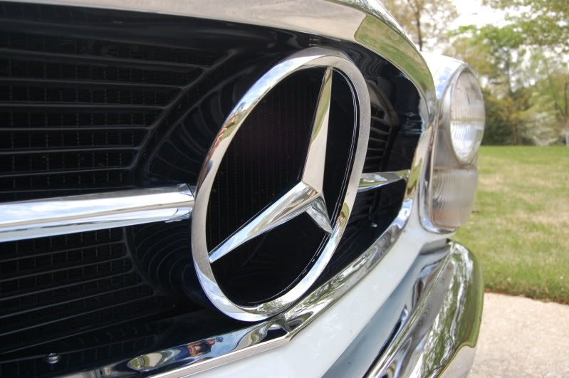 1965 Mercedes-Benz 230 Image 8