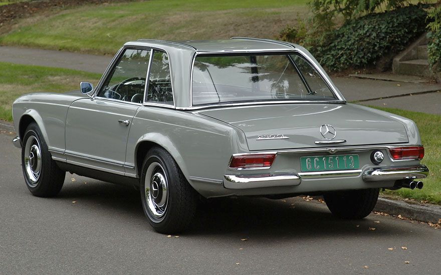1965 Mercedes-Benz 230 Image 3