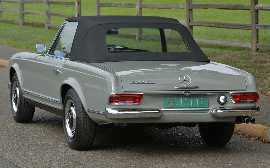 1965 Mercedes-Benz 230 Image 6