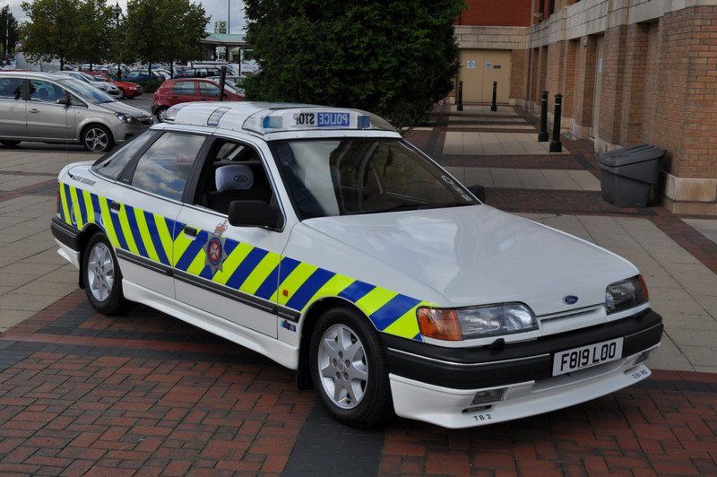 1988 Ford Granada Image 2