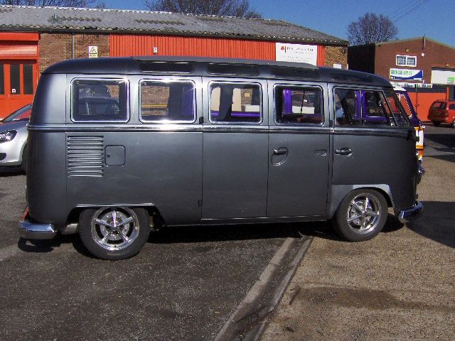 1965 Volkswagen T2 Camper Van / Bus Image 2