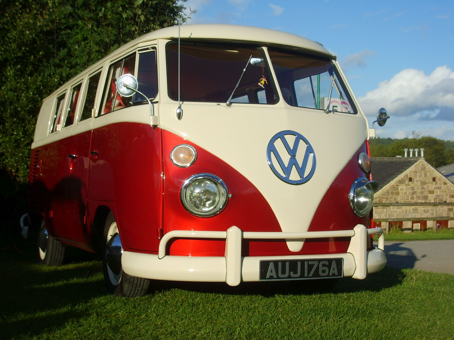 1963 Volkswagen T2 Camper Van / Bus Image 1