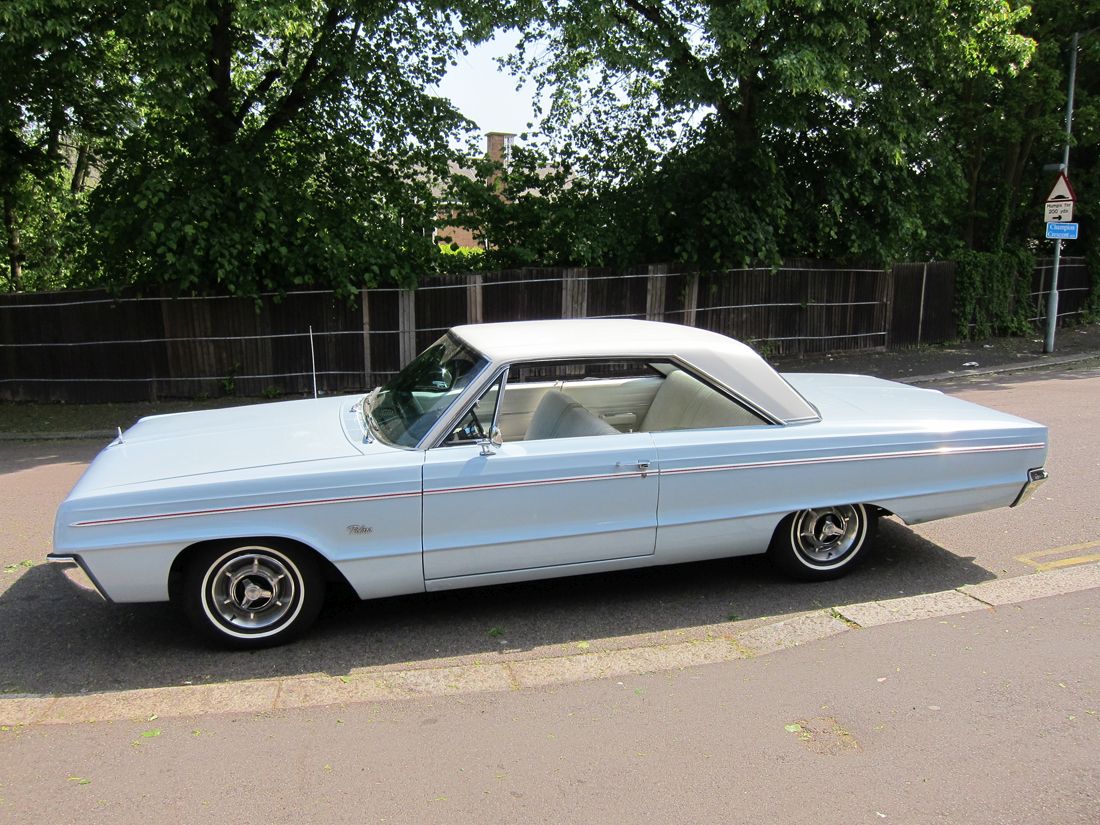 1966 Dodge Polara Image 3