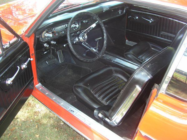 1965 Ford Mustang Image 4