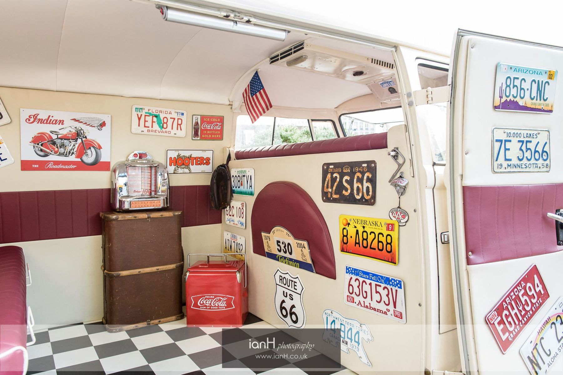 1958 Volkswagen T2 Camper Van / Bus Image 4