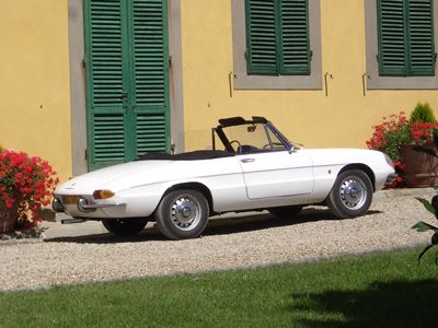 1967 Alfa Romeo Spider Image 2