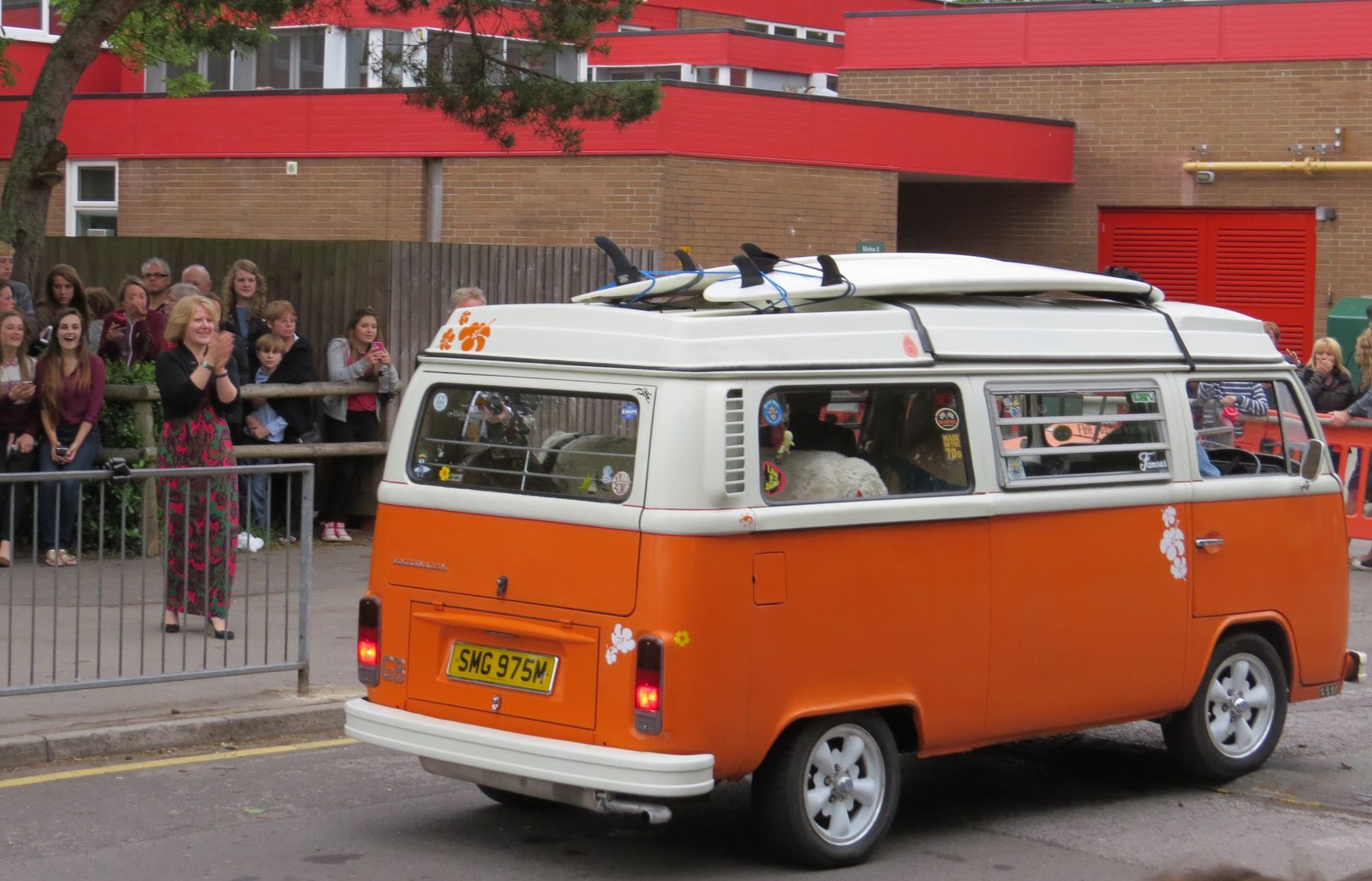 1973 Volkswagen T2 Camper Van / Bus Image 1