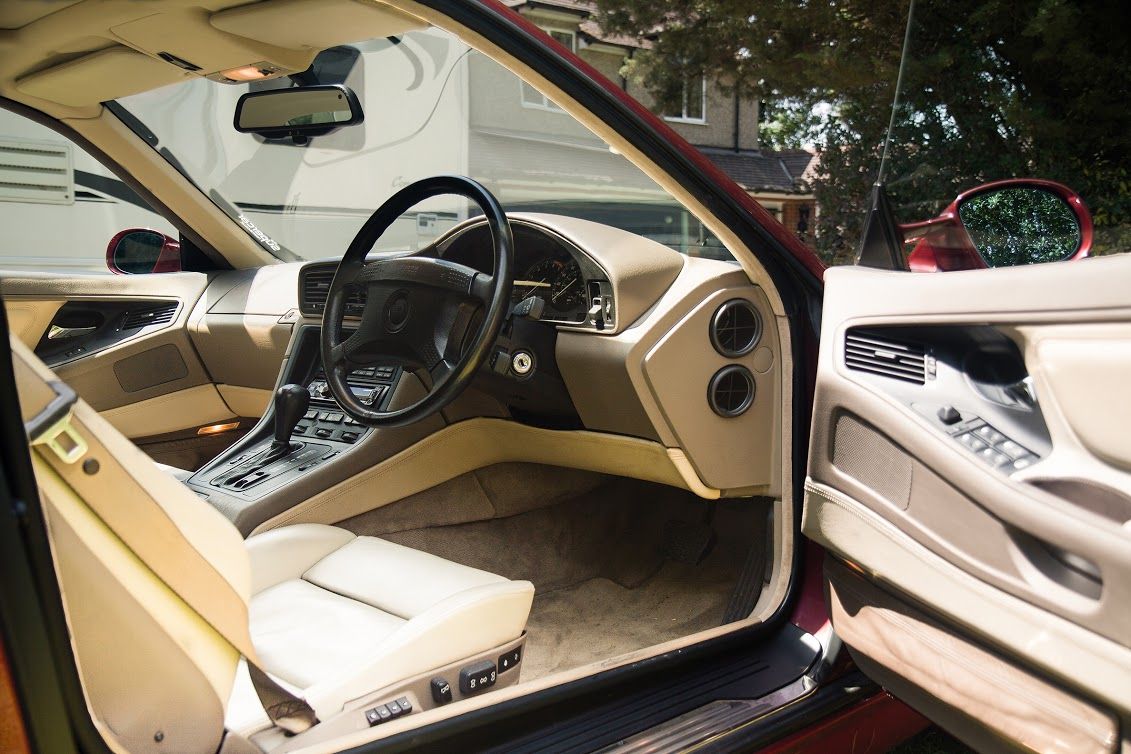 1993 BMW 8 Series Image 2