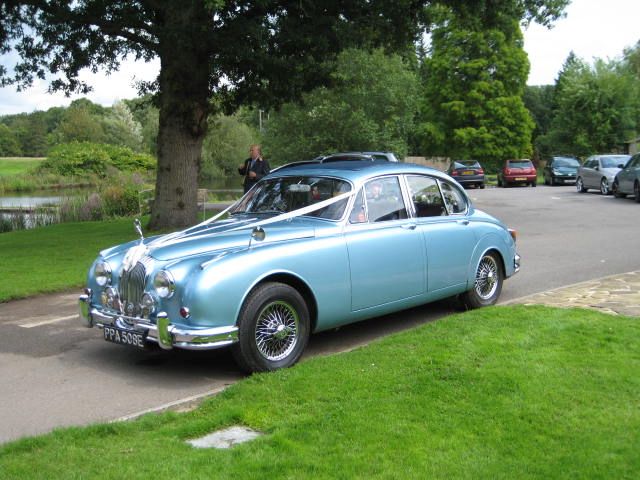 1966 Daimler V8 Image 2