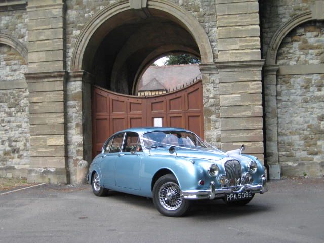 1966 Daimler V8 Image 1