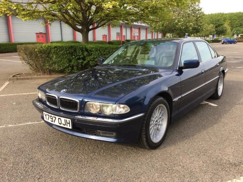 2001 BMW 7 Series Image 1