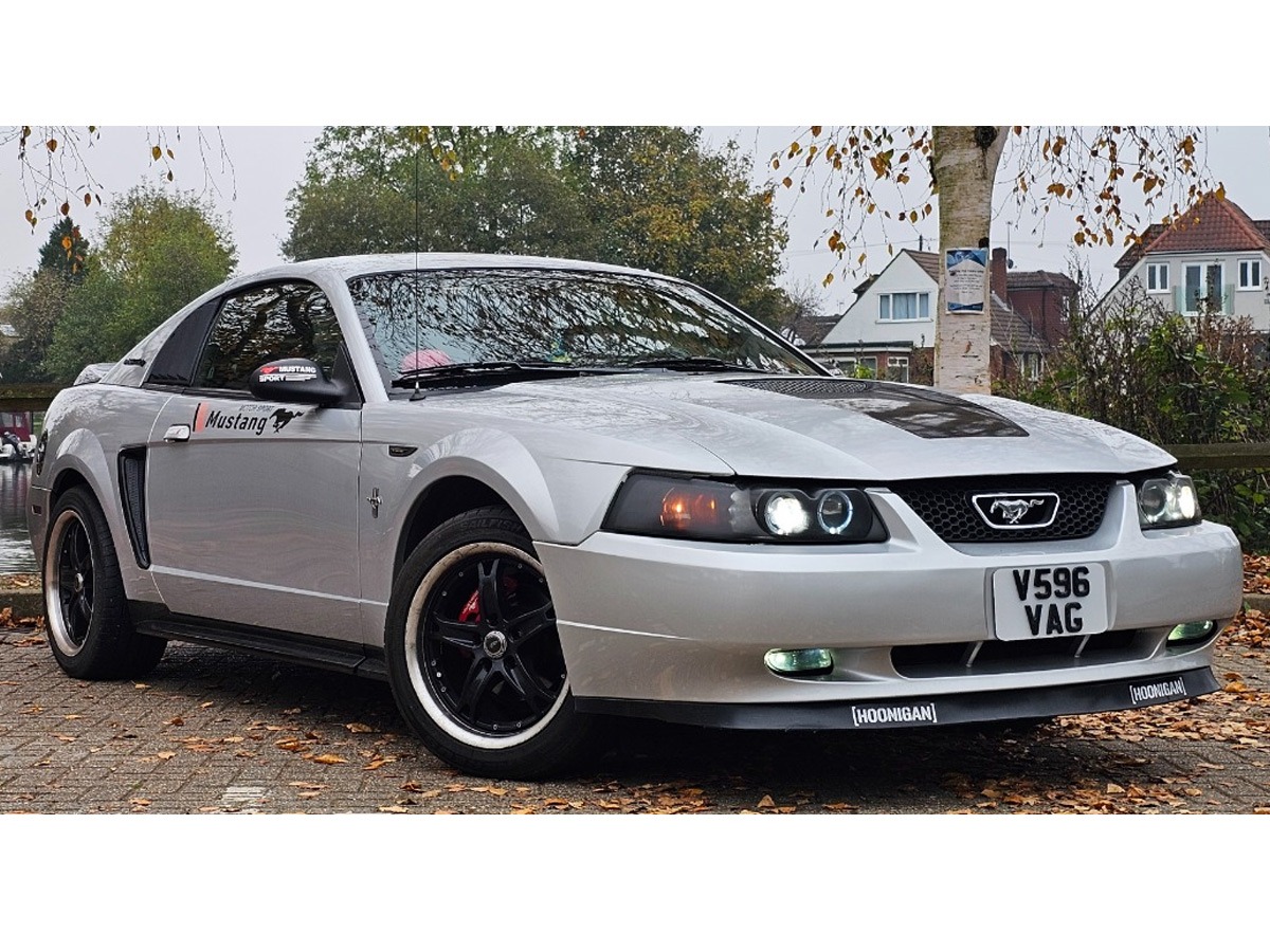 2000 Ford Mustang Image 1