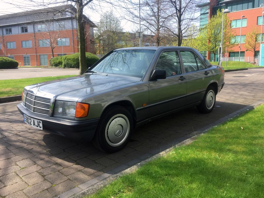 1988 Mercedes-Benz 190E Image 1
