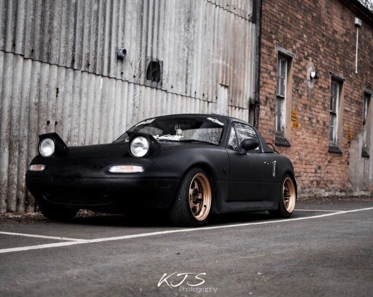 1991 Mazda MX-5 Image 1