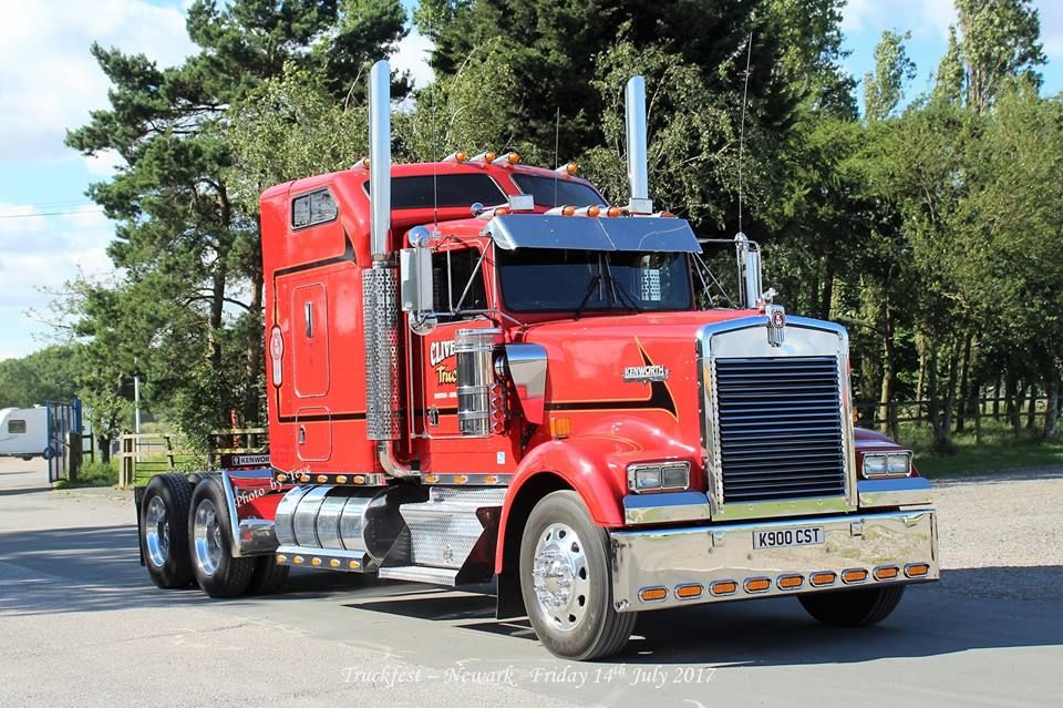 1997 Kenworth W900L Image 1