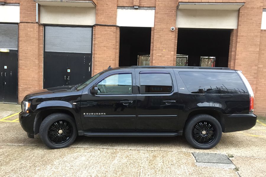 2009 Chevrolet Suburban Image 4