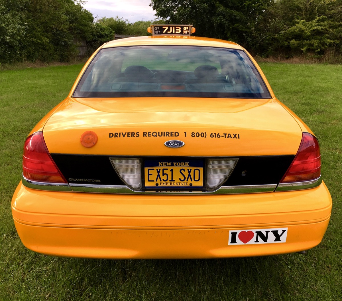 2001 Ford Crown Victoria Image 14