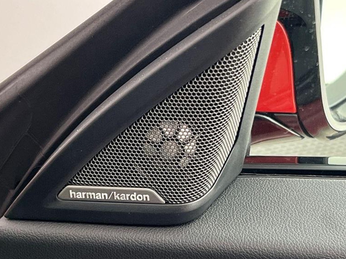 2025 BMW M2 Image 10