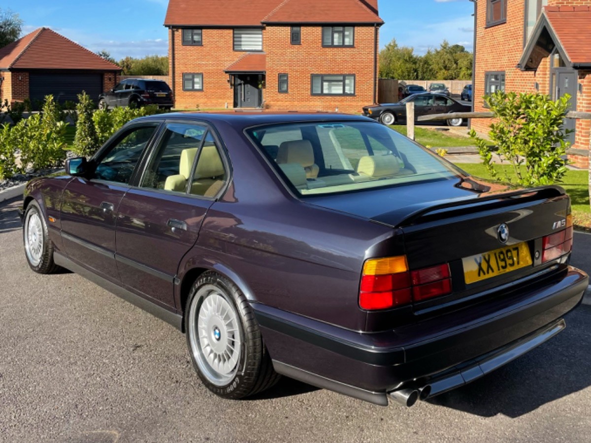 1991 BMW M5 Image 4