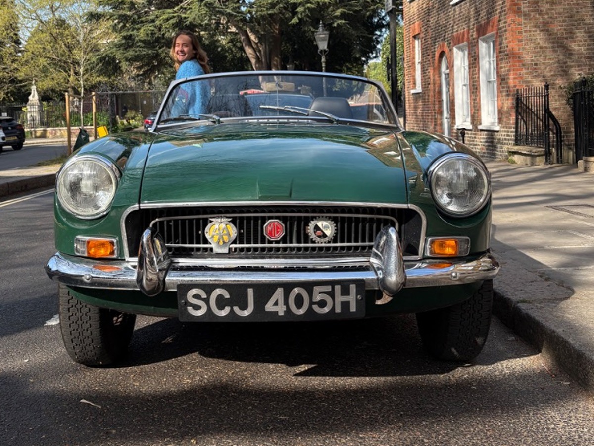 1970 MG B Image 1