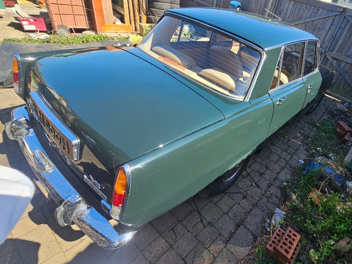 1970 Rover P6 Image 3