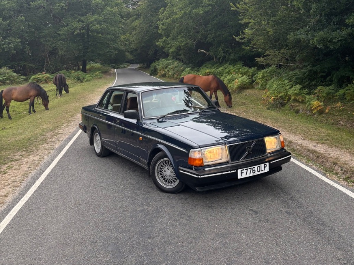 1988 Volvo 240 Image 1