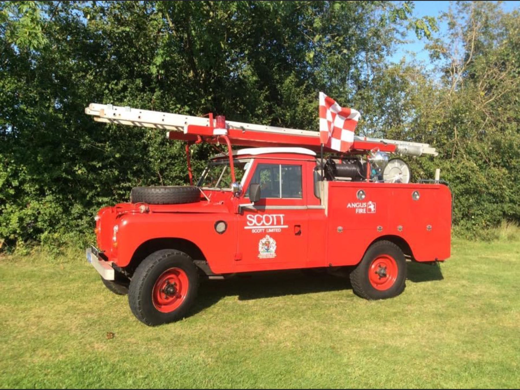 1978 Land Rover 109 Image 1