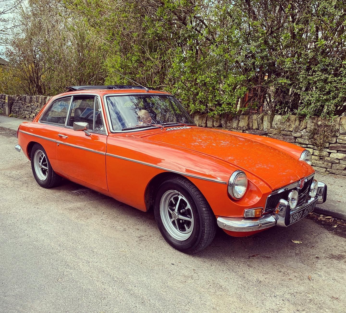 1973 MG MGB Image 1