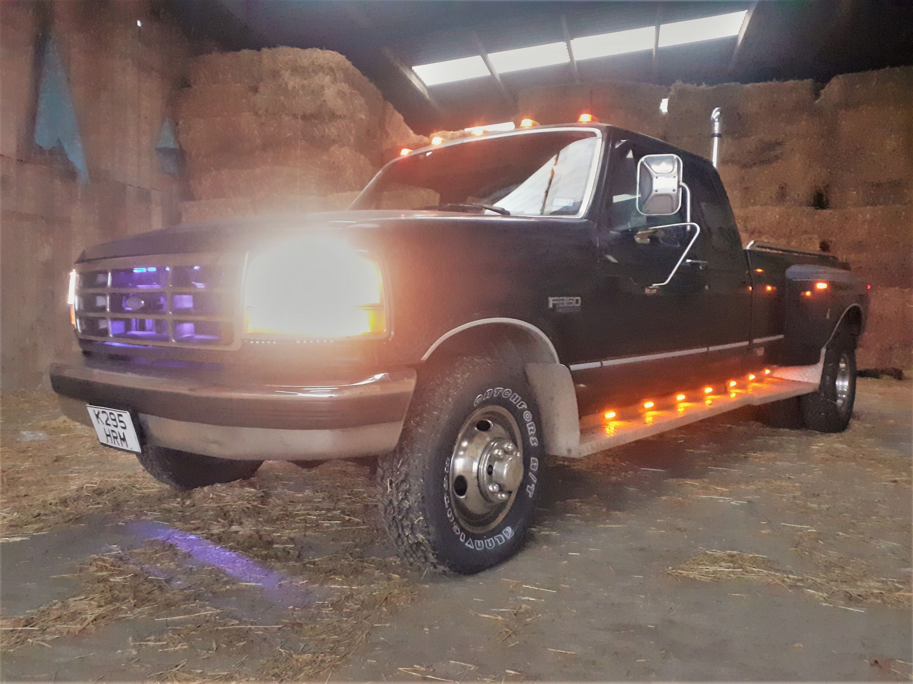 1993 Ford F350 Image 1