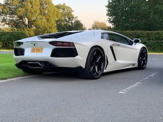 2012 Lamborghini Aventador Image 2