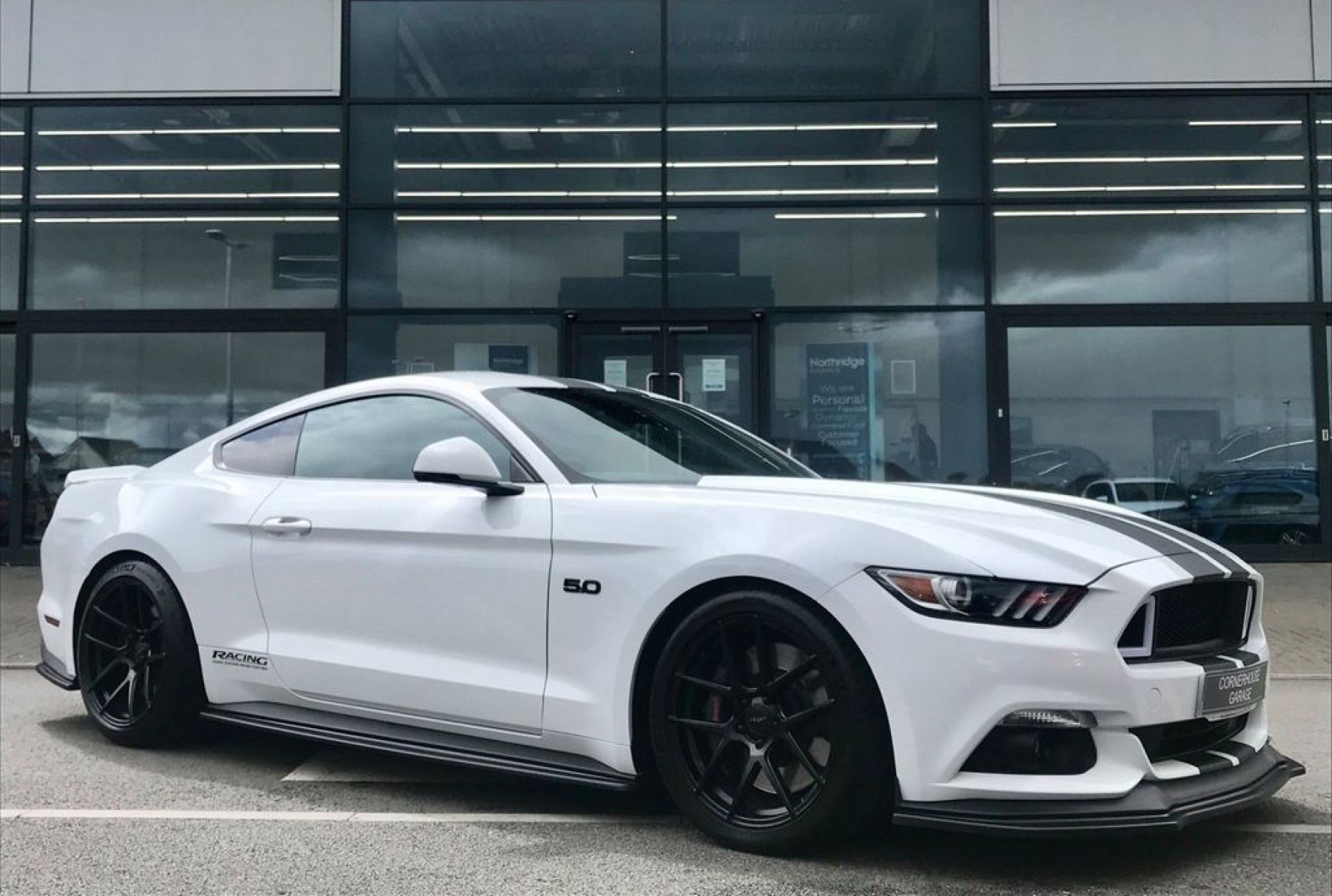 2016 Ford Mustang Image 1