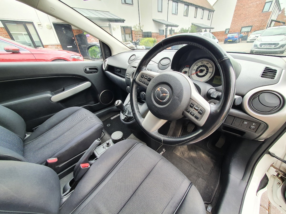 2008 Mazda 2 Image 4