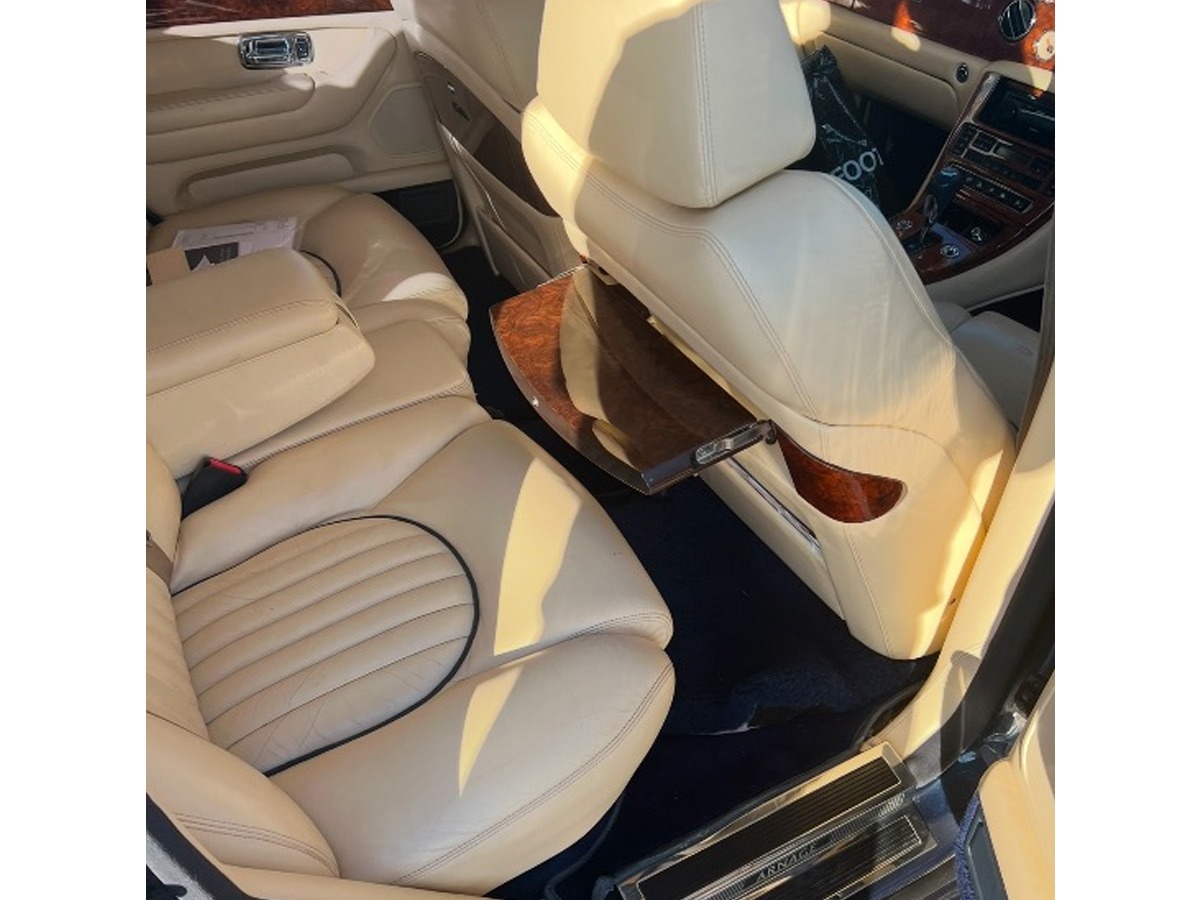 1999 Bentley Arnage Image 2