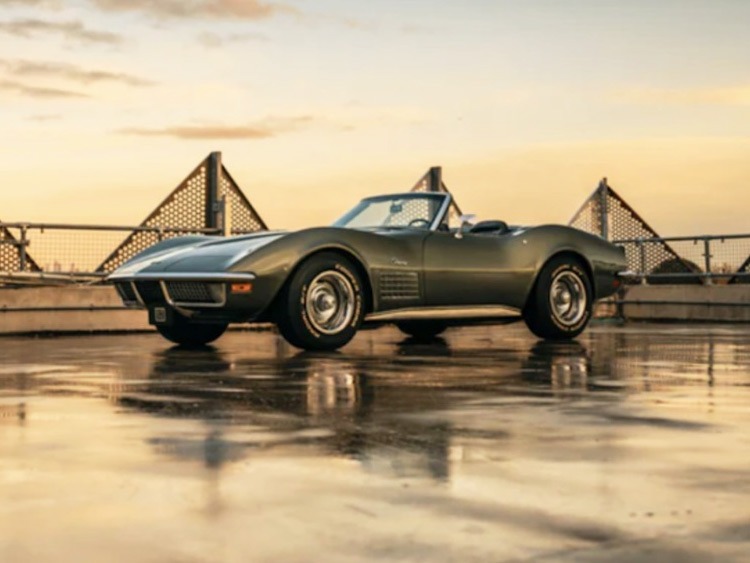 1971 Chevrolet Corvette Image 2